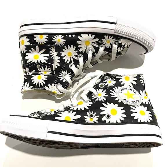Converse | Shoes | New Converse Chuck 